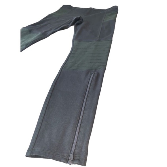 ATHLETA Trailsetter Ponte Motion Moto Pants Leggings in Yosemite Green Size 4T - Picture 7 of 10